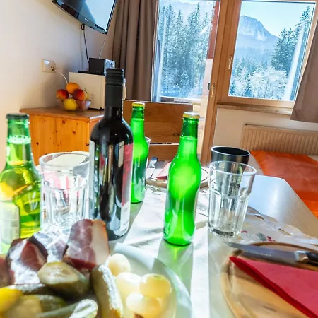 Apartmenthaus Pernull Διαμέρισμα Tröpolach