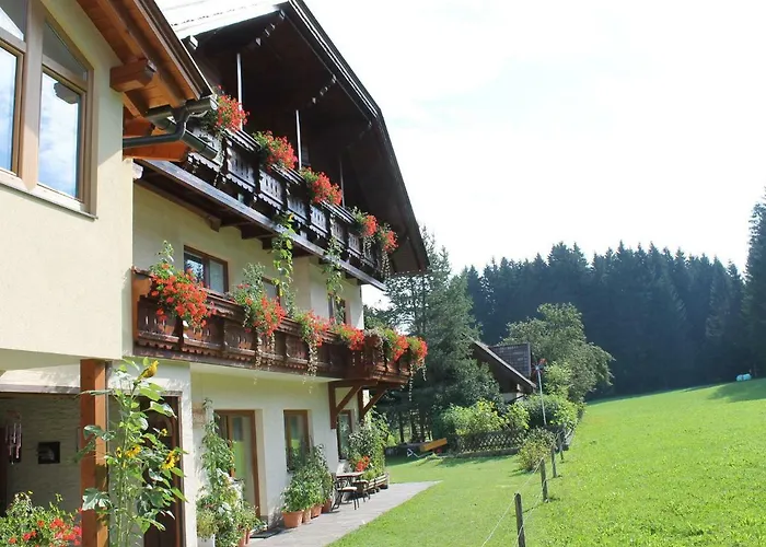 Apartmenthaus Pernull Apartman *